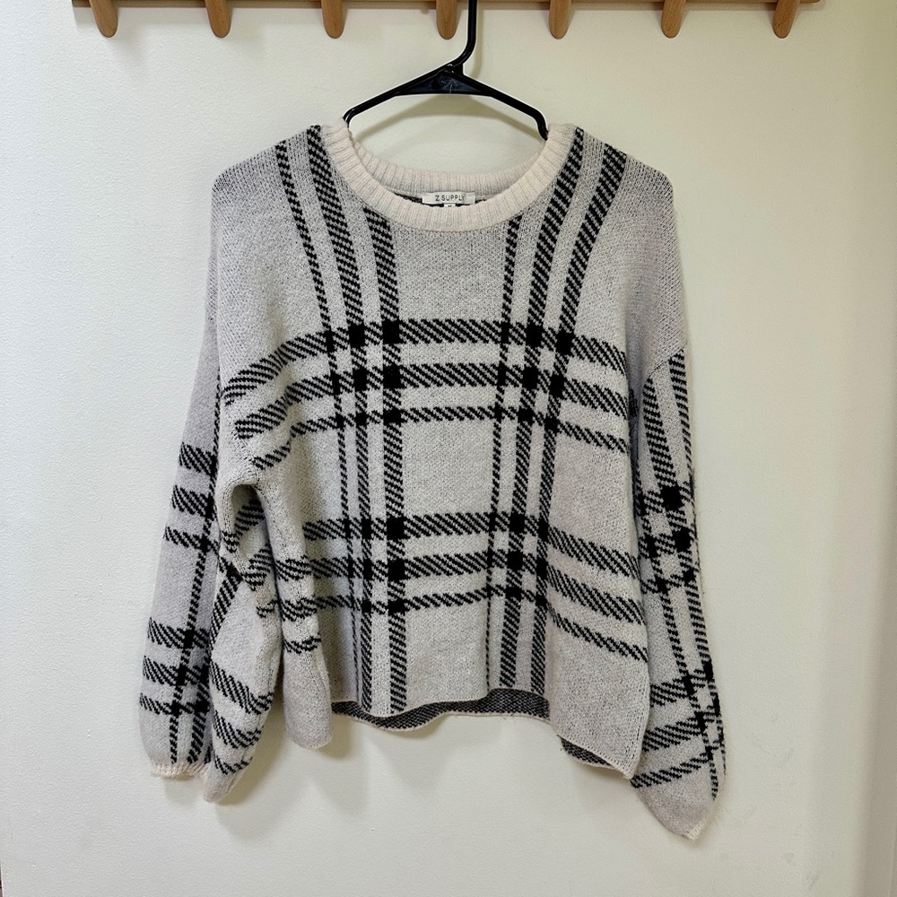 Z Supply Sweater in Cream and Black, Size Medium